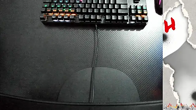 Snapshot of Calihotcaliente277 chatting on September 25, 2025, 11:36 am Calihotcaliente277 online show from September 25, 2025, 11:36 am