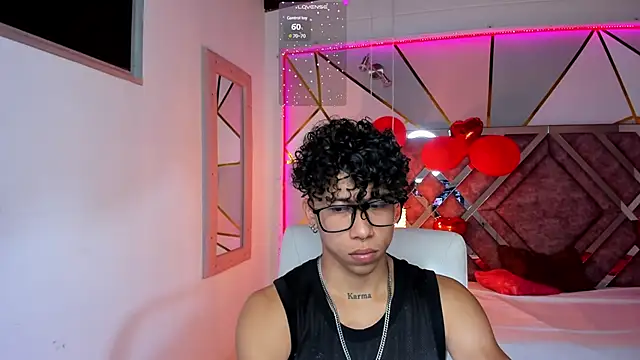 AkazaBoy  online show from February 14, 2025, 3:54 am