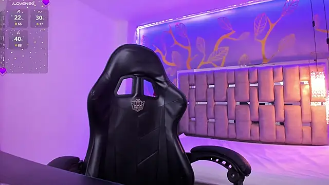 AkazaBoy  online show from March 14, 2025, 7:48 am