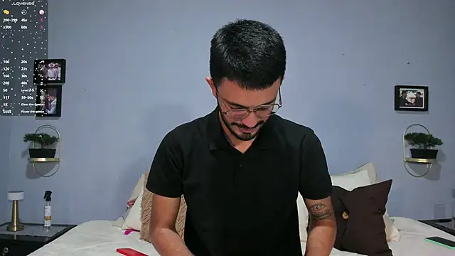 Snapshot of ETHAN_ADAM chatting on January 16, 2025, 5:21 am ETHAN ADAM online show from January 16, 2025, 5:21 am