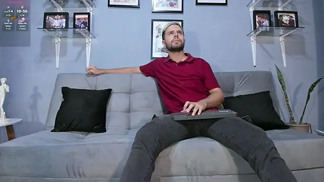 Snapshot of ETHAN_ADAM chatting on September 9, 2025, 3:44 pm ETHAN ADAM online show from September 9, 2025, 3:44 pm