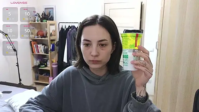 Snapshot of Space_X_Roxy_ chatting on November 1, 2025, 6:21 pm Space X Roxy online show from November 1, 2025, 6:21 pm