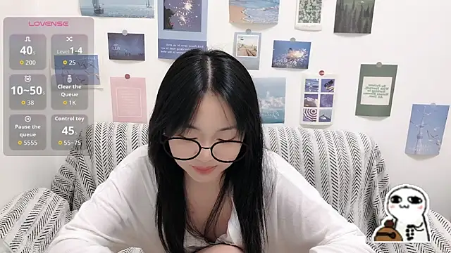LiLiYbaby online show from September 20, 2025, 6:25 am