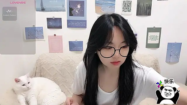 LiLiYbaby online show from November 4, 2025, 6:34 am