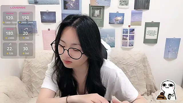 LiLiYbaby online show from February 11, 2026, 6:18 am