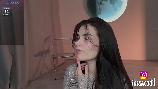 Snapshot of adriana_allien chatting on May 5, 2026, 10:29 pm adriana allien online show from May 5, 2026, 10:29 pm