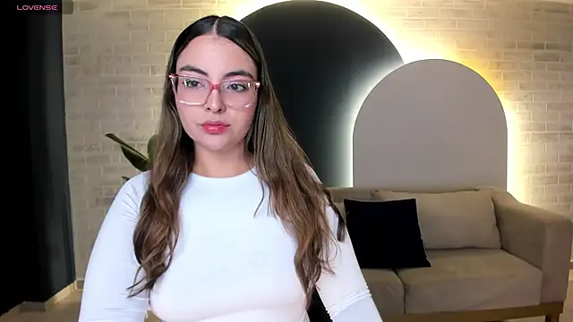 Snapshot of AllisonRogersX chatting on May 8, 2026, 10:31 am AllisonRogersX online show from May 8, 2026, 10:31 am