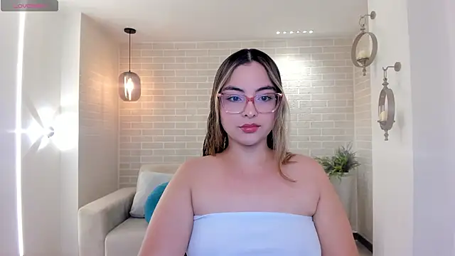 Snapshot of AllisonRogersX chatting on May 12, 2026, 11:18 am AllisonRogersX online show from May 12, 2026, 11:18 am