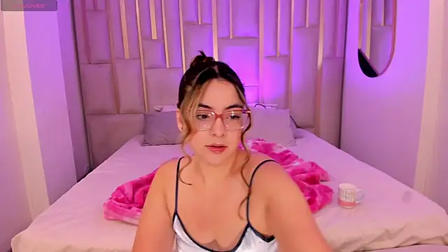 Snapshot of AllisonRogersX chatting on May 29, 2026, 11:30 am AllisonRogersX online show from May 29, 2026, 11:30 am
