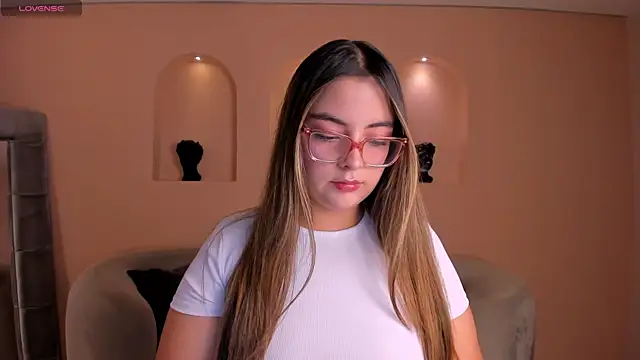 Snapshot of AllisonRogersX chatting on July 25, 2026, 12:03 pm AllisonRogersX online show from July 25, 2026, 12:03 pm