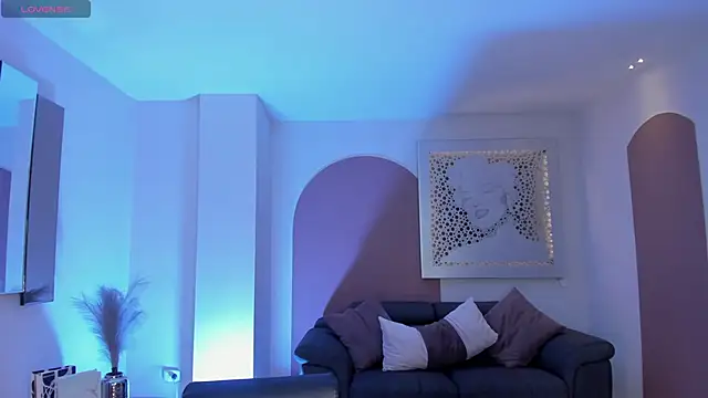 MaddisonLowe online show from February 12, 2026, 8:26 pm