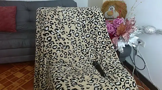  melisaa  online show from February 11, 2025, 1:30 pm