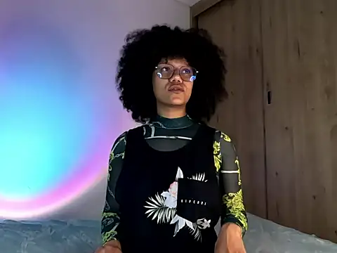 Snapshot of Ale_xandra chatting on April 3, 2026, 11:14 pm Ale xandra online show from April 3, 2026, 11:14 pm