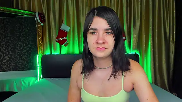  Polly Love  online show from January 8, 2026, 7:10 am