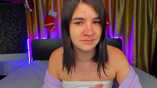  Polly Love  online show from January 14, 2026, 7:25 am