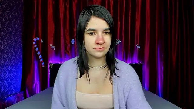  Polly Love  online show from February 3, 2026, 7:57 am