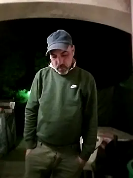 Snapshot of affascino chatting on April 5, 2026, 8:50 pm affascino online show from April 5, 2026, 8:50 pm