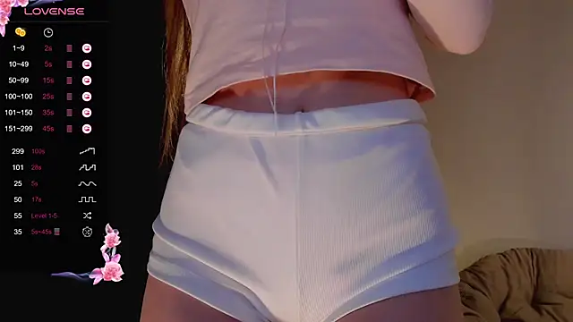 Lili Roze  online show from February 25, 2025, 9:46 pm