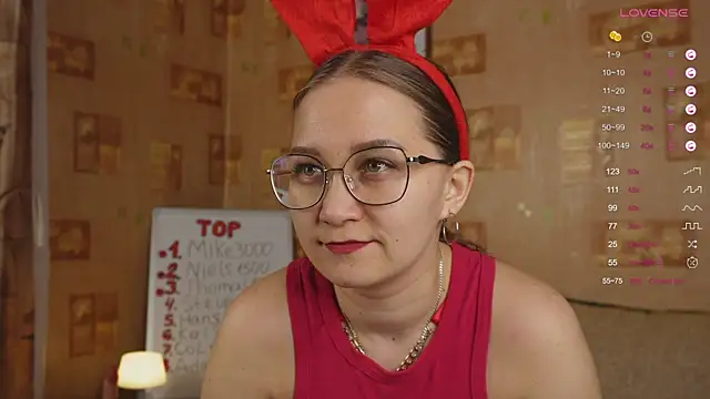 Snapshot of Miatiny chatting on February 6, 2025, 3:31 pm Miatiny online show from February 6, 2025, 3:31 pm