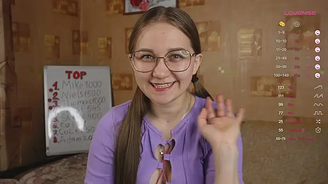 Snapshot of Miatiny chatting on February 22, 2025, 4:19 pm Miatiny online show from February 22, 2025, 4:19 pm