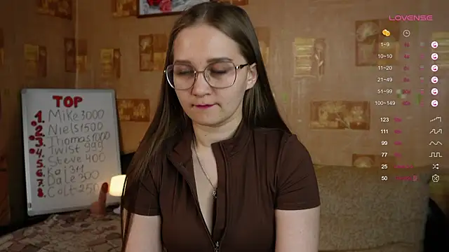 Snapshot of Miatiny chatting on March 2, 2025, 3:05 pm Miatiny online show from March 2, 2025, 3:05 pm