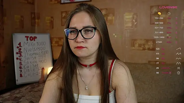 Snapshot of Miatiny chatting on March 6, 2025, 4:28 pm Miatiny online show from March 6, 2025, 4:28 pm