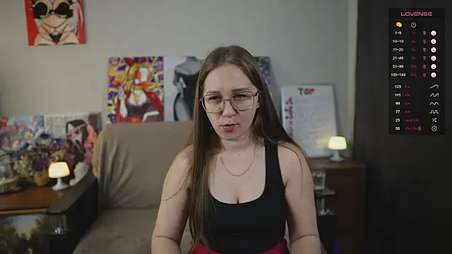 Snapshot of Miatiny chatting on November 10, 2025, 5:23 pm Miatiny online show from November 10, 2025, 5:23 pm