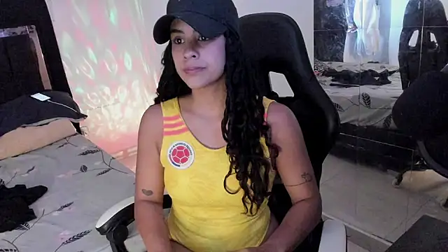 Snapshot of Moon_Sammy chatting on July 8, 2026, 1:15 pm Moon Sammy online show from July 8, 2026, 1:15 pm