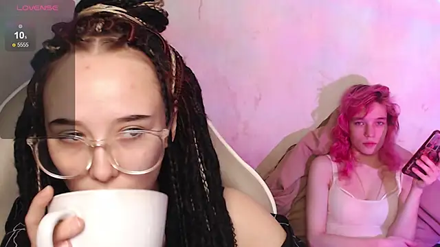 Snapshot of Robin_yourss chatting on November 16, 2025, 2:00 pm Robin yourss online show from November 16, 2025, 2:00 pm