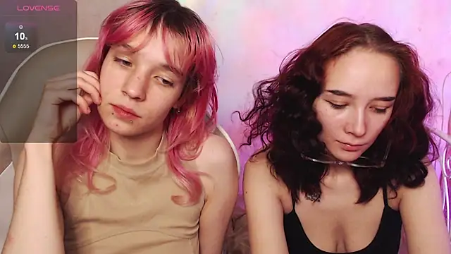 Snapshot of Robin_yourss chatting on December 16, 2025, 12:10 pm Robin yourss online show from December 16, 2025, 12:10 pm