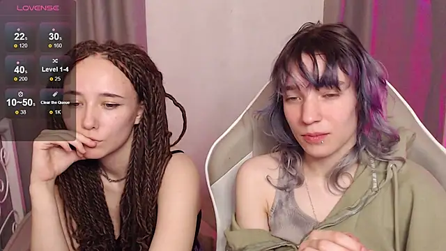 Snapshot of Robin_yourss chatting on April 7, 2026, 11:32 am Robin yourss online show from April 7, 2026, 11:32 am