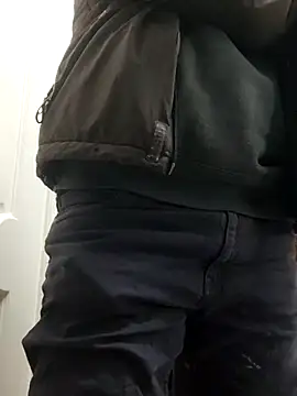 Xxxasrty online show from January 7, 2026, 3:42 am