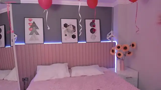 Megan mooree  online show from February 17, 2025, 7:21 pm