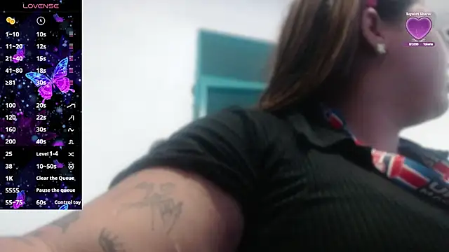 Snapshot of Gabycutee chatting on October 8, 2025, 9:23 pm Gabycutee online show from October 8, 2025, 9:23 pm