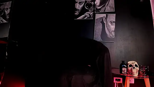 Agnes jones  online show from November 5, 2025, 10:43 pm