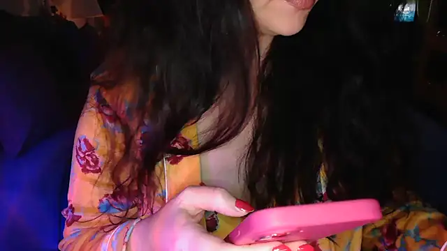 CronacaErotica online show from February 7, 2025, 11:45 pm