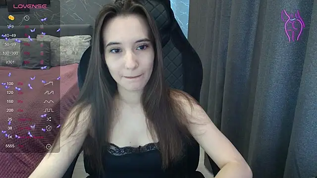 Snapshot of Alice_Weiss chatting on June 4, 2026, 9:59 am Alice Weiss online show from June 4, 2026, 9:59 am