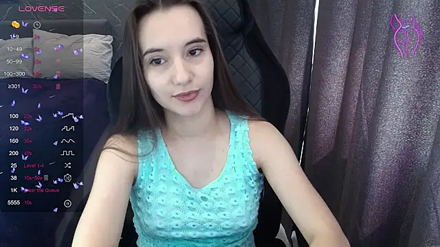 Alice Weiss online show from August 7, 2026, 8:05 am