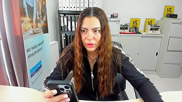 Snapshot of kilenyapatrice chatting on February 9, 2025, 1:46 pm kilenyapatrice online show from February 9, 2025, 1:46 pm