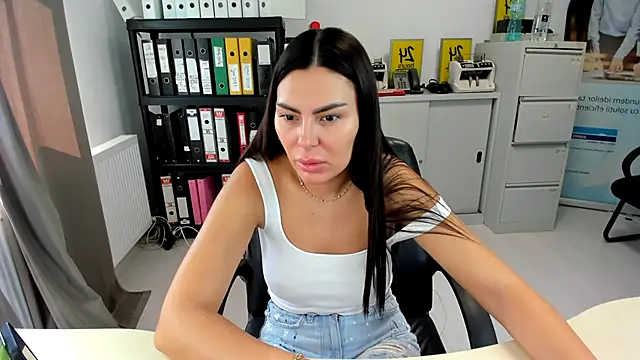 Snapshot of kilenyapatrice chatting on September 9, 2025, 10:48 am kilenyapatrice online show from September 9, 2025, 10:48 am