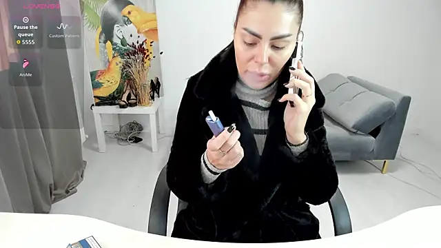 kilenyapatrice online show from January 15, 2026, 11:59 am