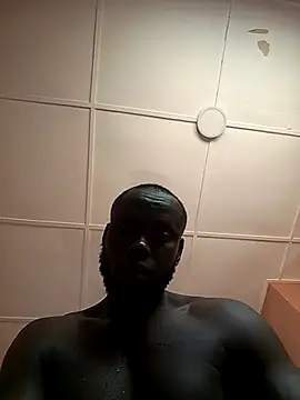 Landlordlandlord12 online show from March 18, 2026, 3:04 pm