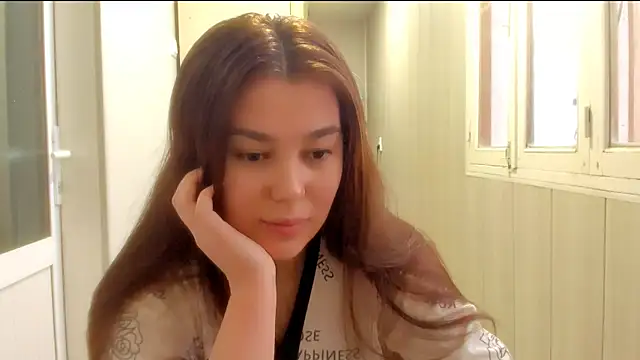 Snapshot of LunaXmii chatting on December 17, 2025, 2:50 am LunaXmii online show from December 17, 2025, 2:50 am