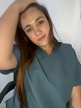 Snapshot of Shianrose chatting on May 6, 2026, 8:36 pm Shianrose online show from May 6, 2026, 8:36 pm