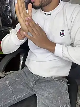 Snapshot of sexyboy09 chatting on December 18, 2024, 3:33 pm sexyboy09 online show from December 18, 2024, 3:33 pm