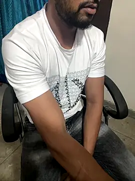 Snapshot of sexyboy09 chatting on September 15, 2025, 10:37 am sexyboy09 online show from September 15, 2025, 10:37 am