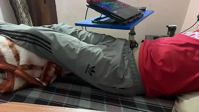 Snapshot of sexyboy09 chatting on October 28, 2025, 12:19 pm sexyboy09 online show from October 28, 2025, 12:19 pm