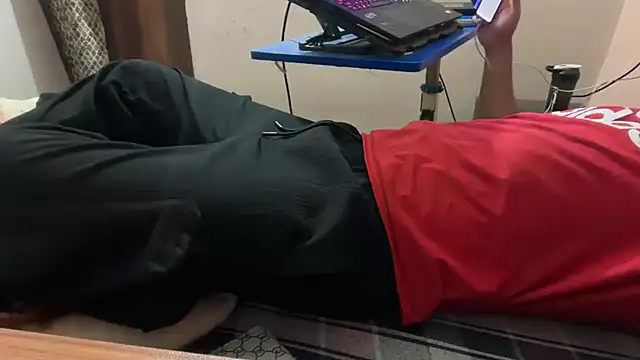 Snapshot of sexyboy09 chatting on October 29, 2025, 6:59 am sexyboy09 online show from October 29, 2025, 6:59 am