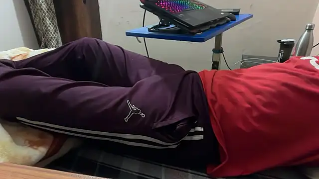 Snapshot of sexyboy09 chatting on October 29, 2025, 7:04 pm sexyboy09 online show from October 29, 2025, 7:04 pm