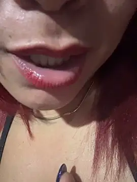 Snapshot of EmmaHot chatting on June 11, 2026, 6:22 am EmmaHot online show from June 11, 2026, 6:22 am